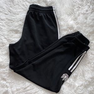 ADICOLOR 3D TREFOIL TRACK PANTS